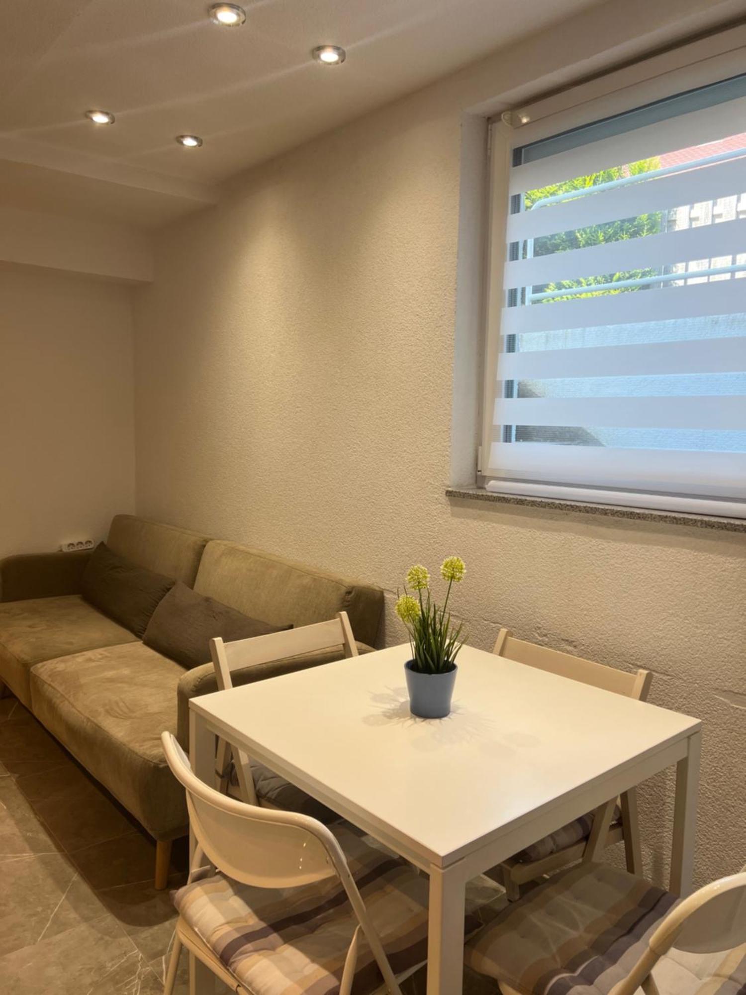 Moderne Einliegerwohnung Amara - Friedrichshafen Am Bodensee Exterior foto
